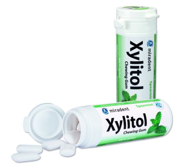 Жувальна гумка із ксилітолом Miradent Xylitol chewing gum Солодка м'ята 30 шт